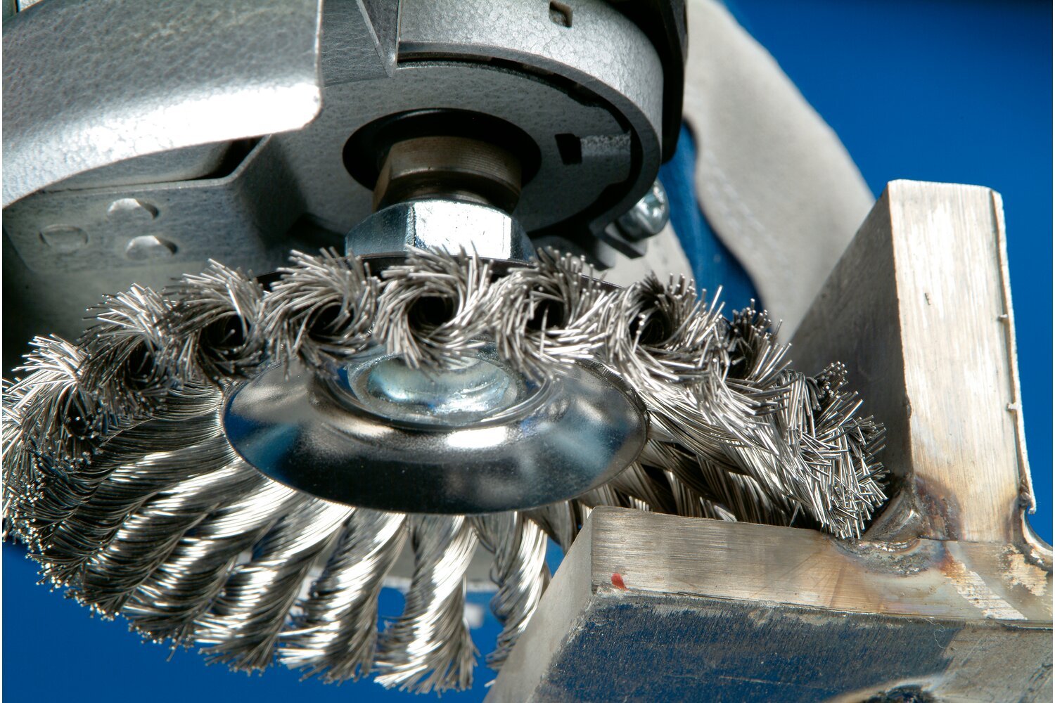 Knot Wire Bevel Brush, 5 Inch / Stainless steel wire (INOX)
