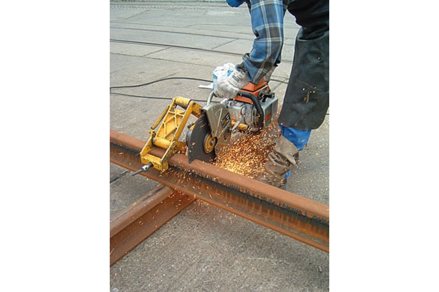 Large Diameter Cut-Off Wheel, PSF RAIL STEEL