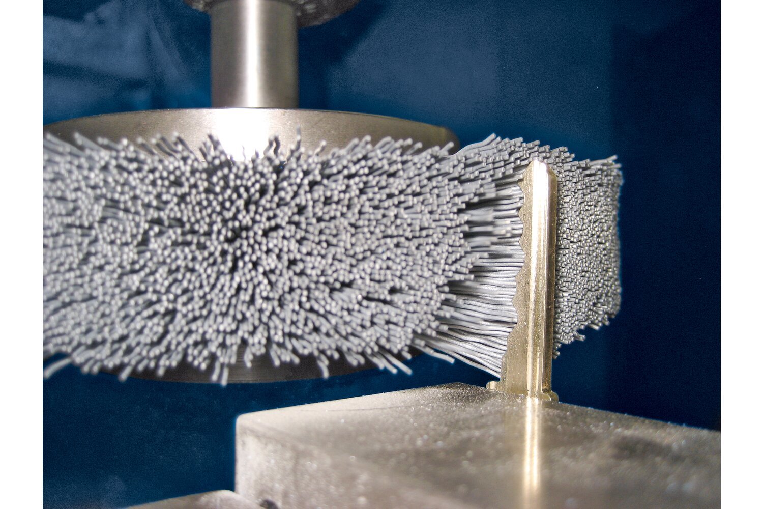 M-BRAD® Composite Wheel Brush, 14 Inch / Ceramic oxide grain (CO), 79184152