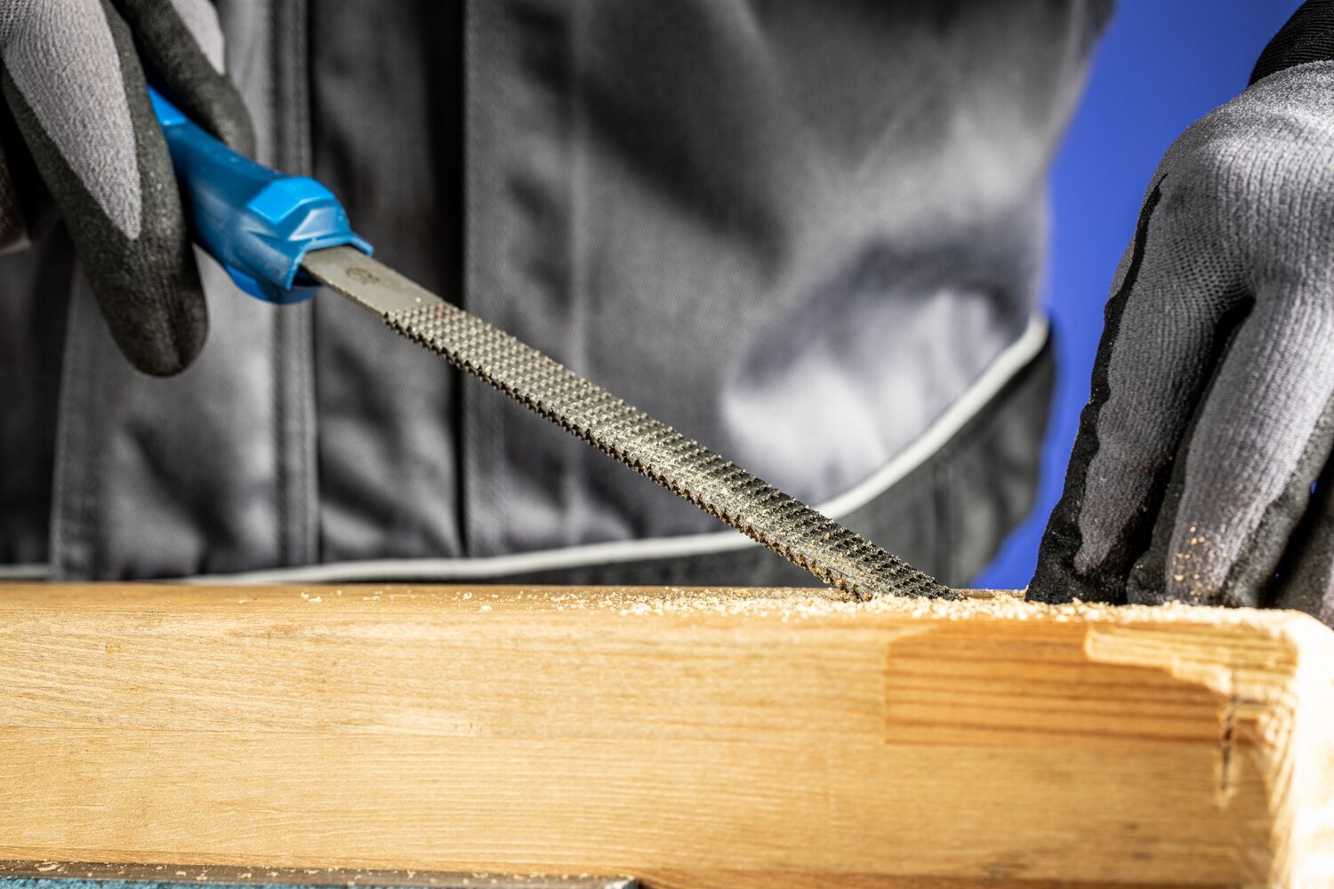 Wood rasp tanged half-round pointed